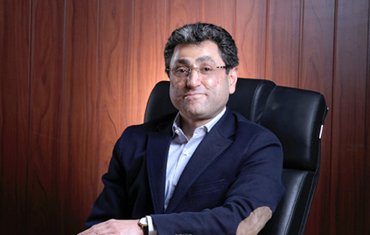دکتر مهدي فضلي؛ مديرعامل گروه صنعتي گلرنگ دکتر مهدي فضلي؛ مديرعامل گروه صنعتي گلرنگ
